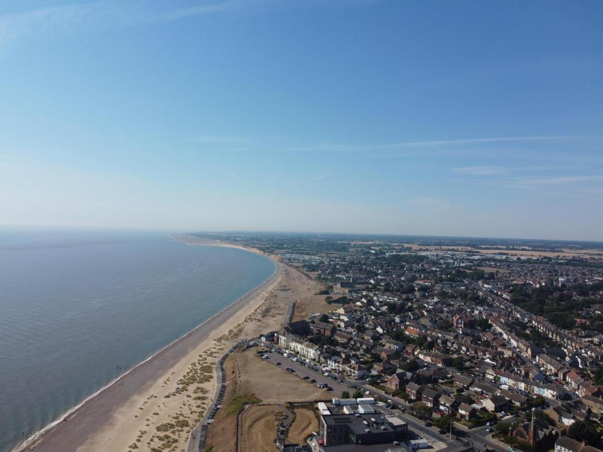 Lovely Caravan By The Beach In Pakefield, Suffolk Ref 68007Cl Lowestoft Exterior photo