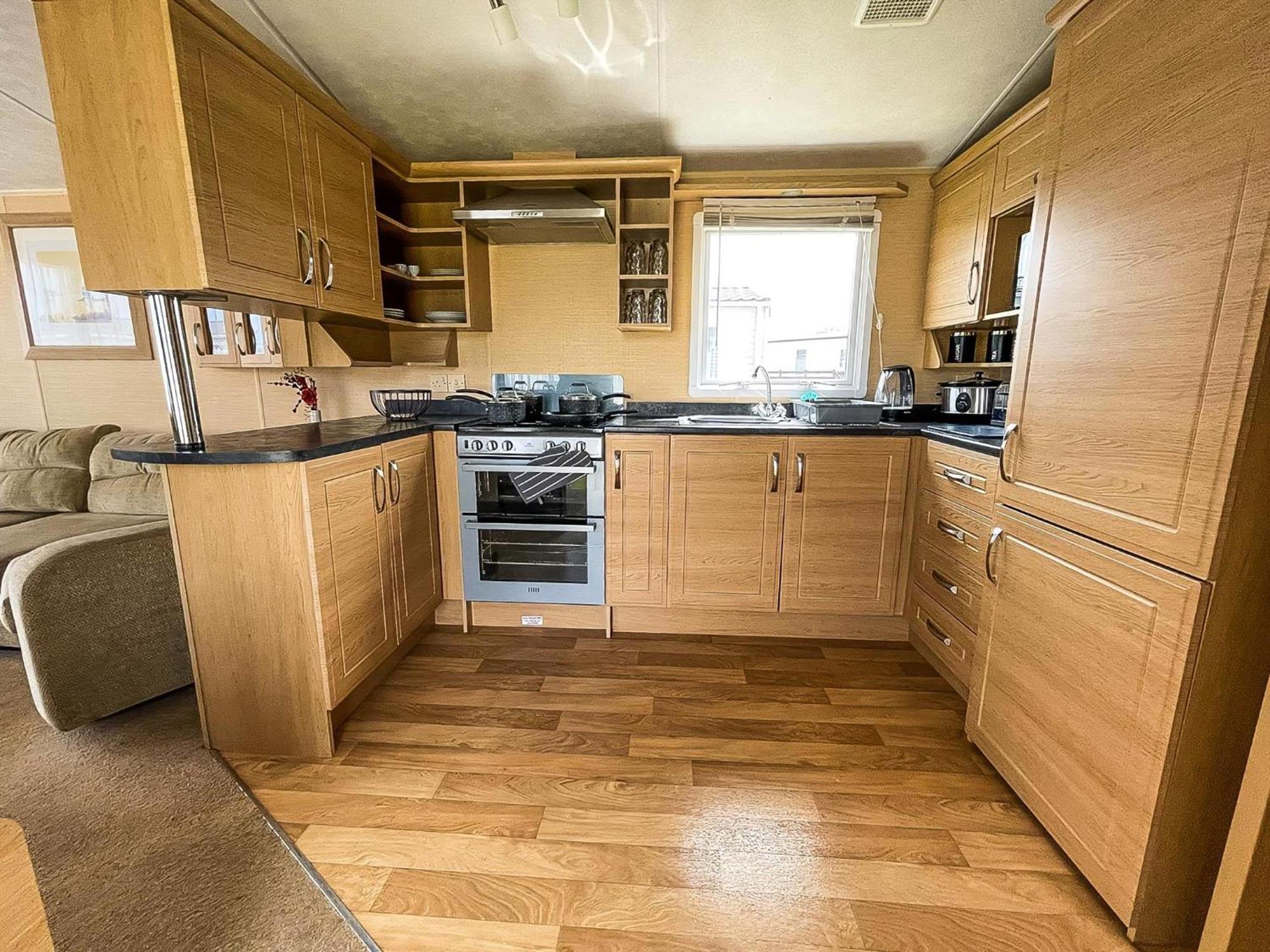 Lovely Caravan By The Beach In Pakefield, Suffolk Ref 68007Cl Lowestoft Exterior photo